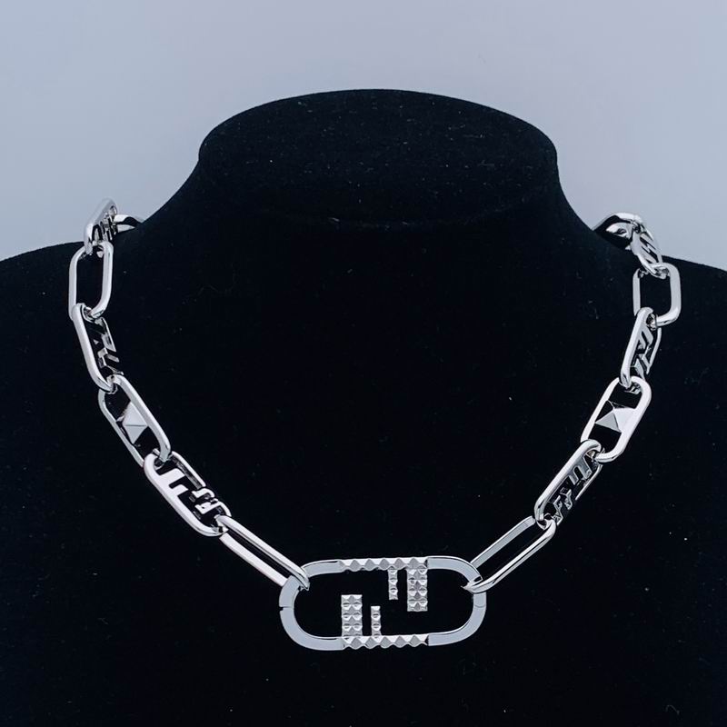Fendi necklace 06lyx57